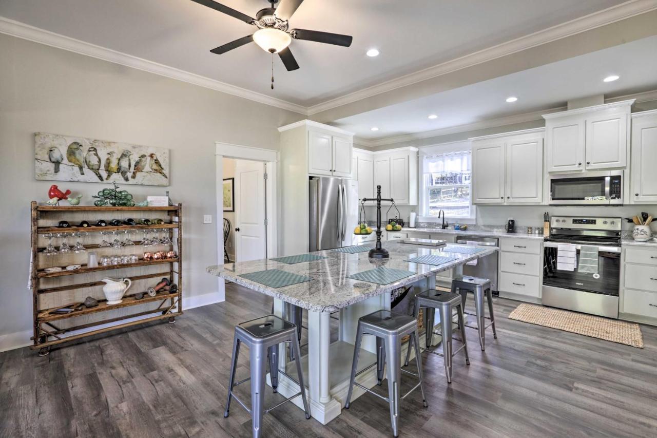 יופאלה White Oak Creek Home With Views, Deck And Pool Access! מראה חיצוני תמונה